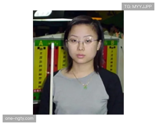 潘晓婷赛场像冷面教练，私下像贵妇，一组照片看完直接怀疑人生